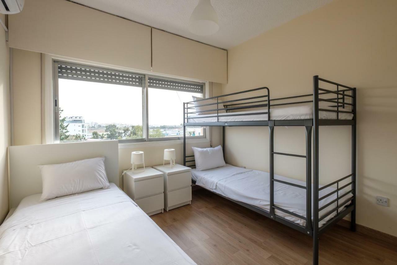 Spacious 2Bdr @ Mackenzie Larnaca Dış mekan fotoğraf